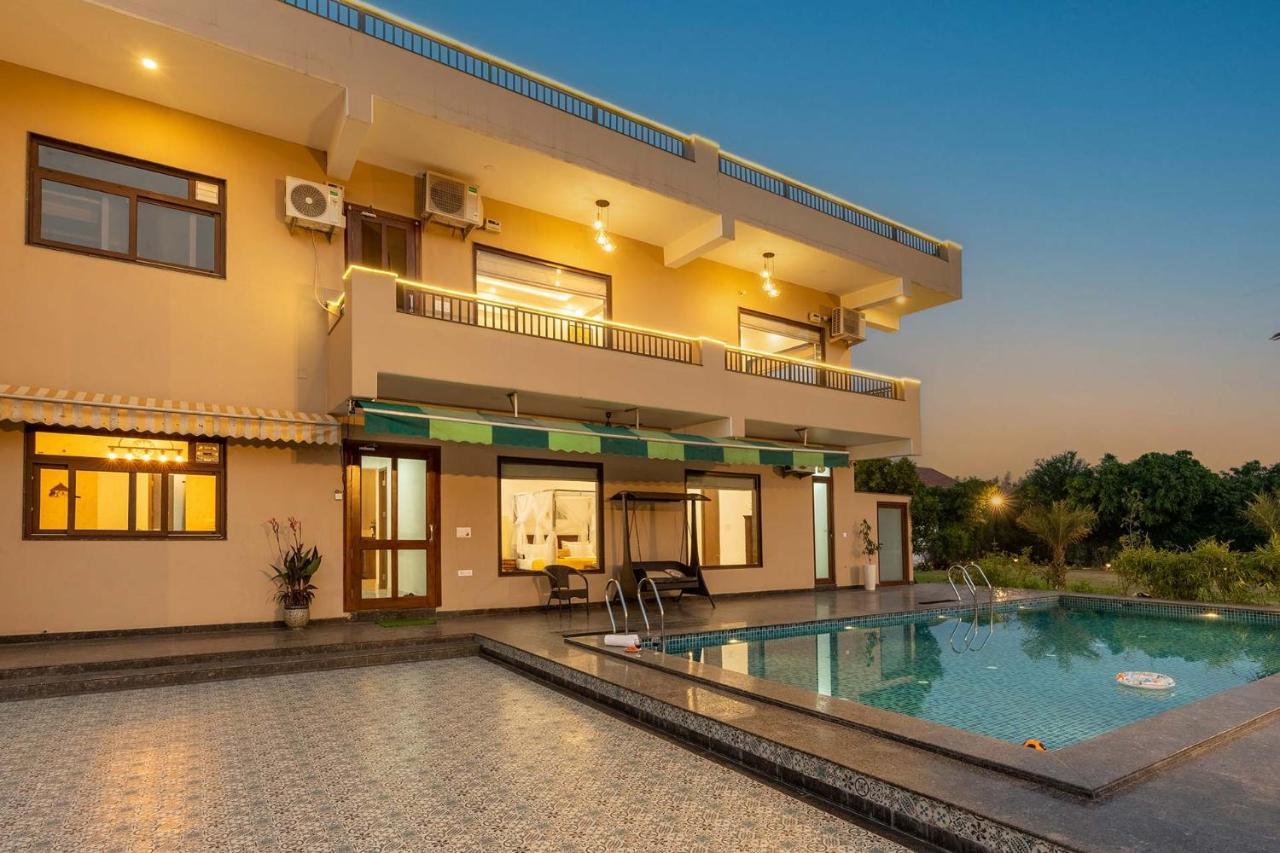 Brookvale Manor By Stayvista - Private Pool Haven With Endless Views & Indoor Fun Sohna Kültér fotó