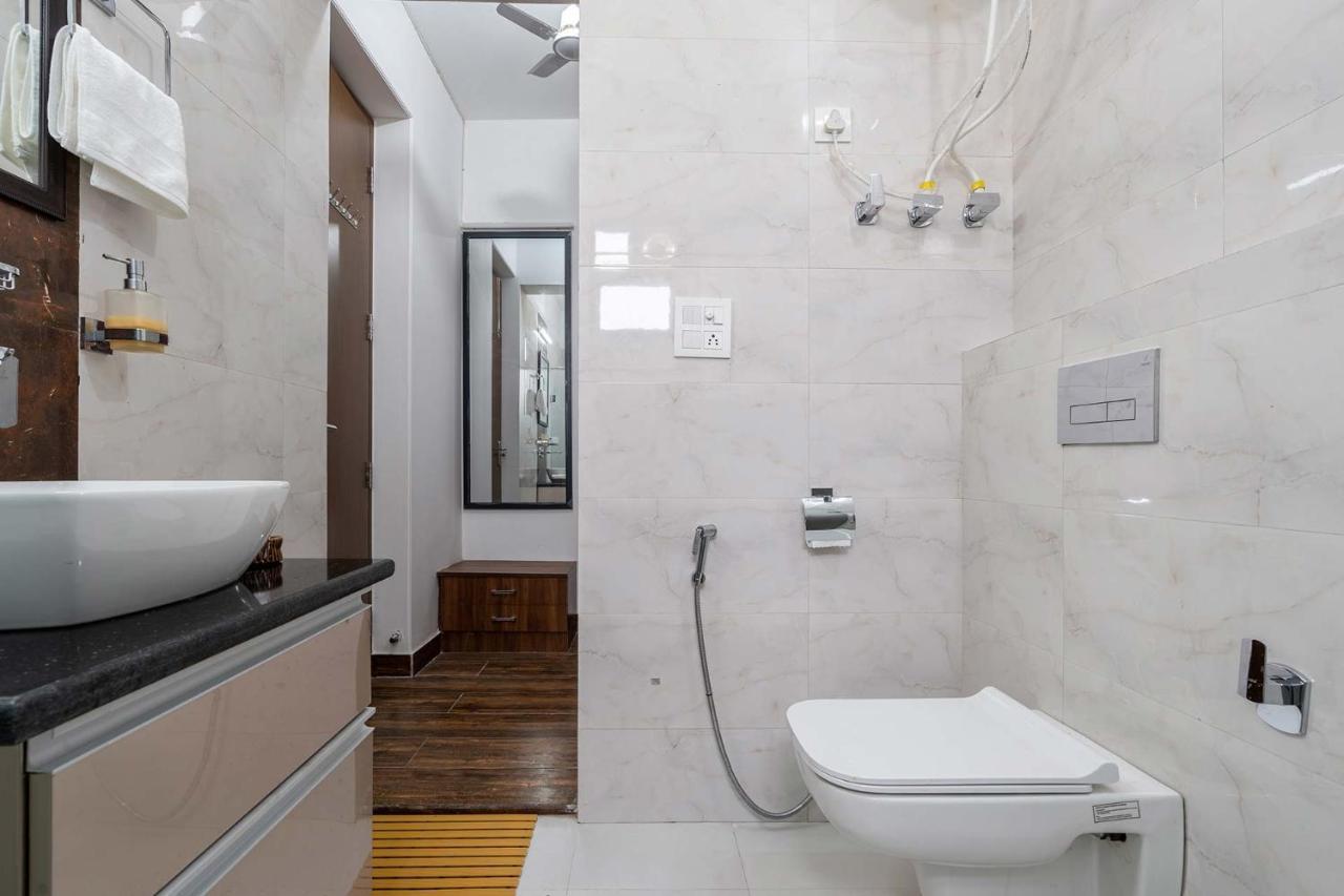 Brookvale Manor By Stayvista - Private Pool Haven With Endless Views & Indoor Fun Sohna Kültér fotó
