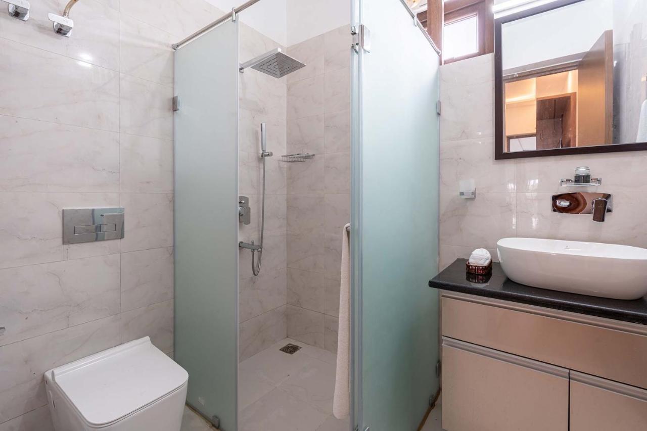 Brookvale Manor By Stayvista - Private Pool Haven With Endless Views & Indoor Fun Sohna Kültér fotó