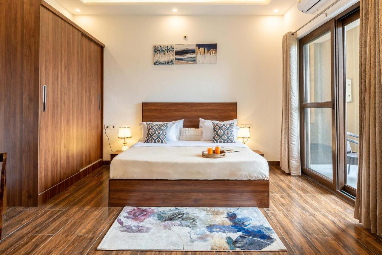Brookvale Manor By Stayvista - Private Pool Haven With Endless Views & Indoor Fun Sohna Kültér fotó